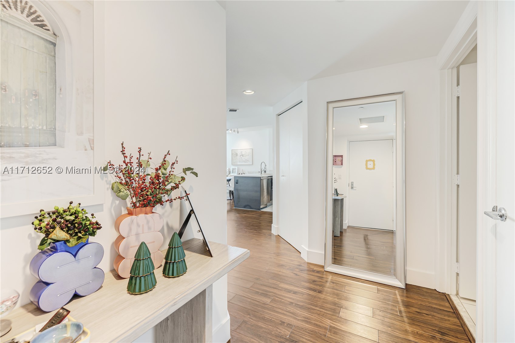 55 SE 6th St 3407 — photo