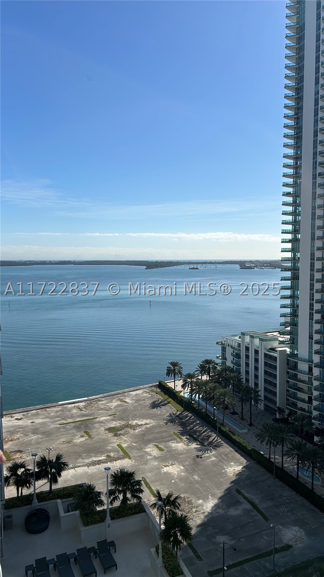 1200 Brickell Bay Dr 2007 — photo