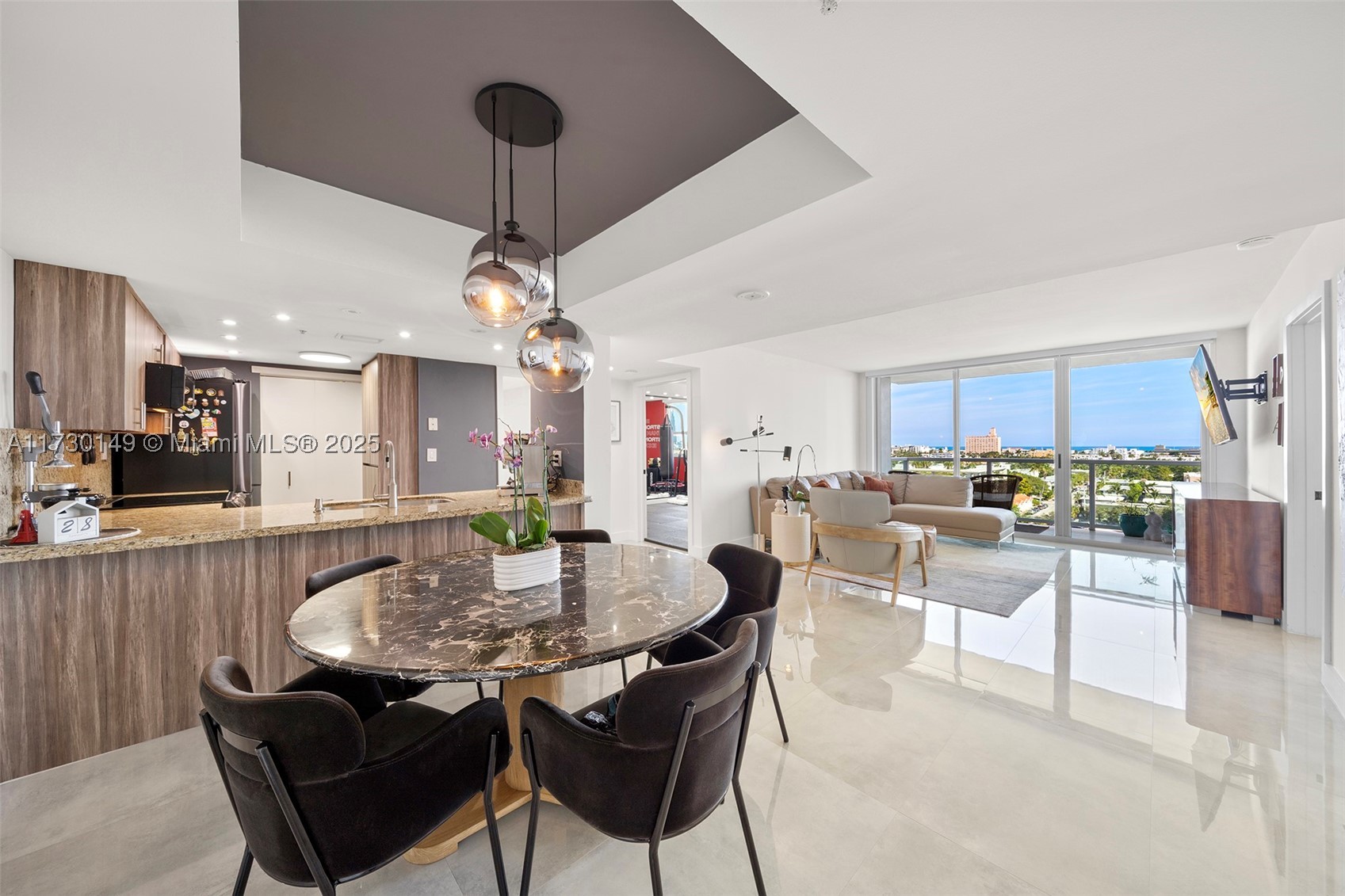 650 West Ave 1004 — photo