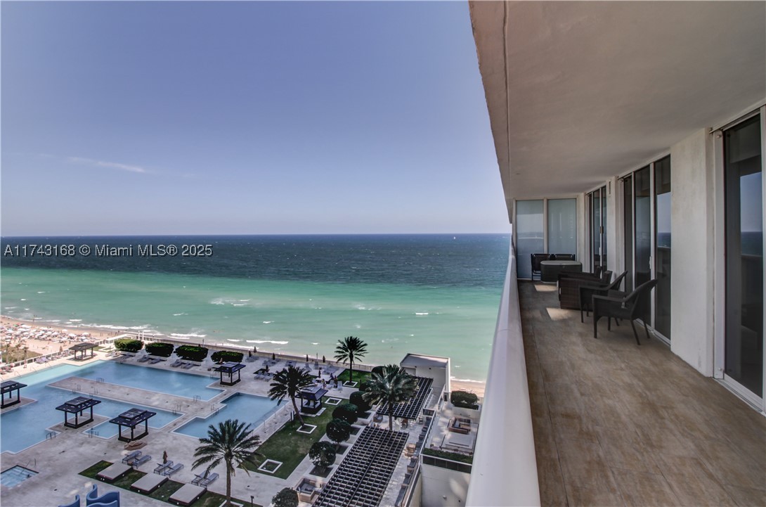 1830 S Ocean Dr 1708 — photo