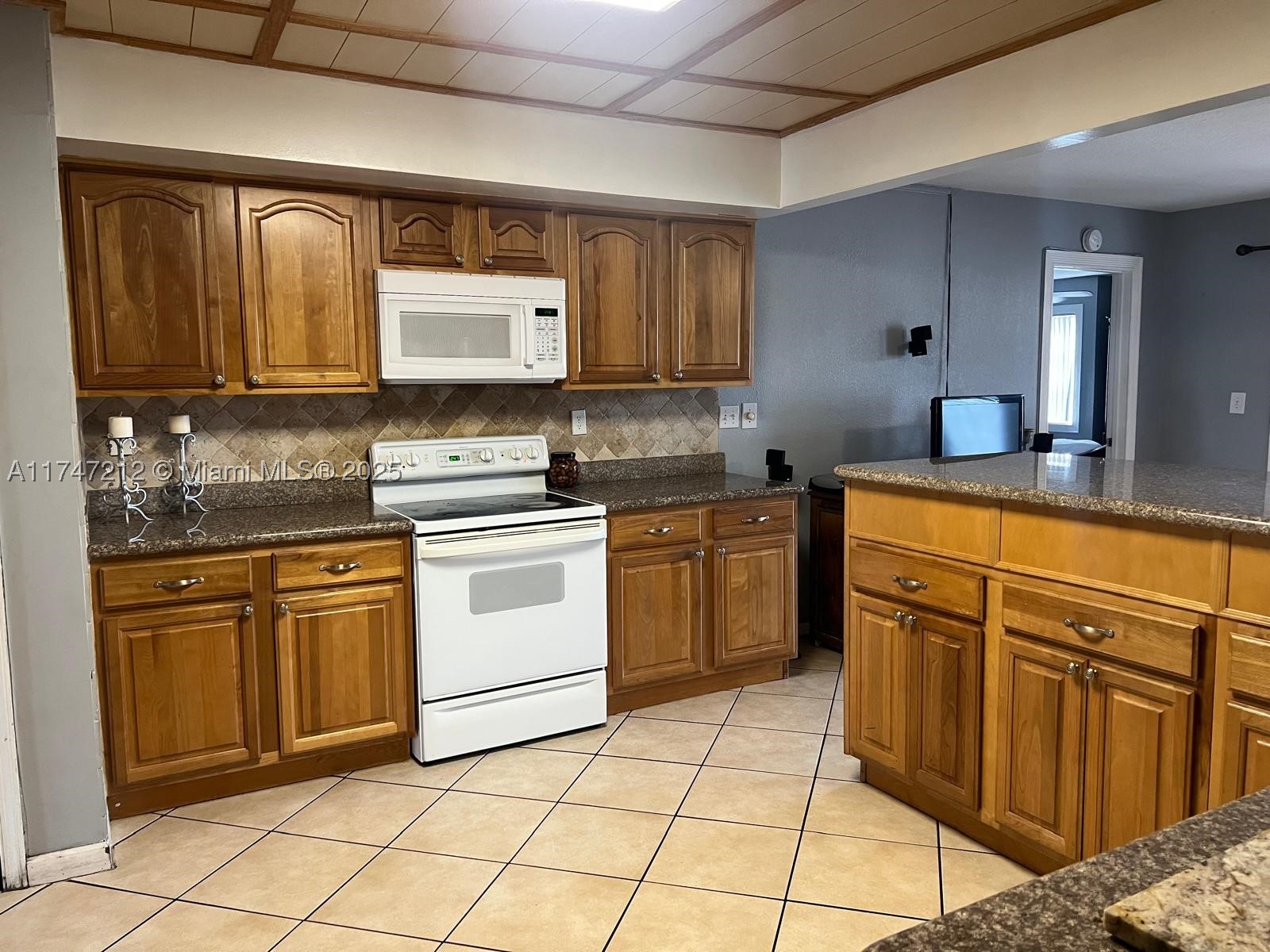 3057 Coral Springs Dr 102 — photo