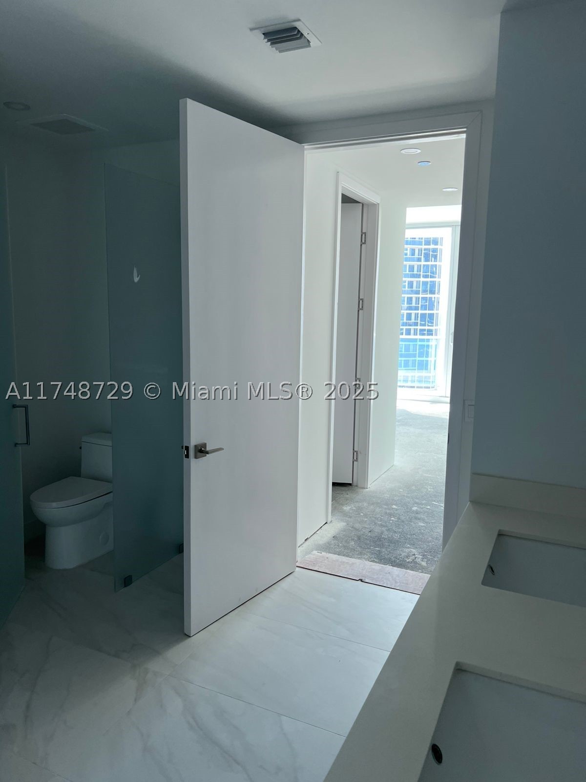 17550 Collins Ave 1004 — photo