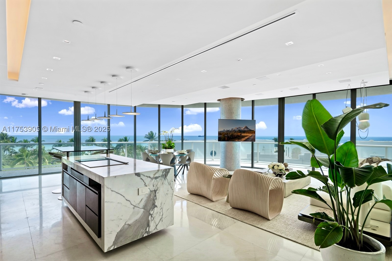 100 S Pointe Dr 606 — photo