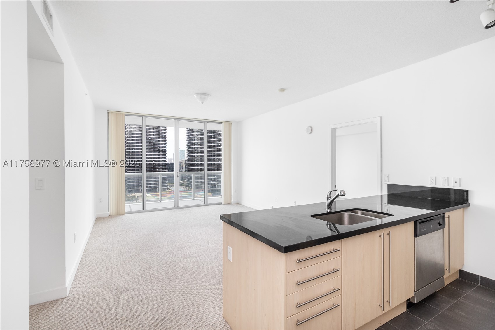 1111 SW 1st Ave 2423-N — photo