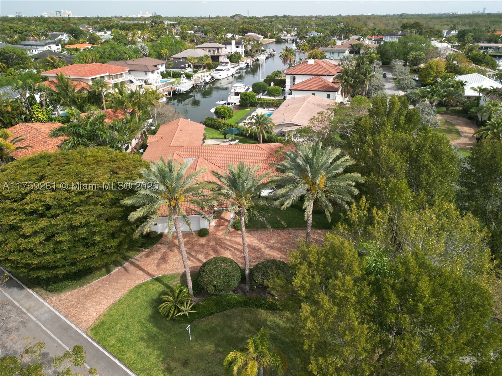 1117 Bella Vista Ave — photo