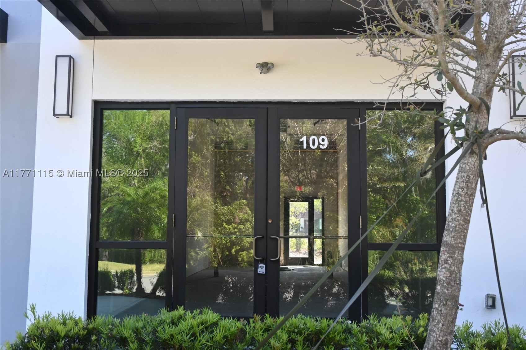 3370 Rouse Rd 109 — photo