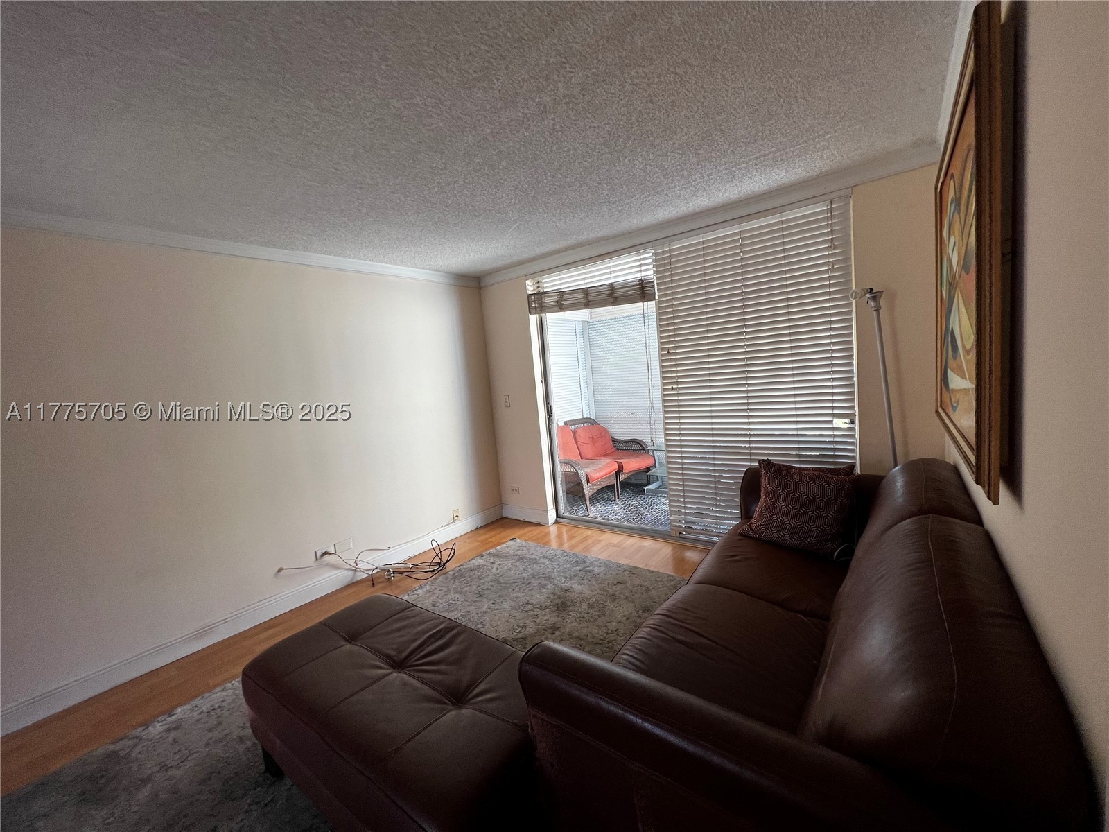 447 NE 195th St 309 — photo