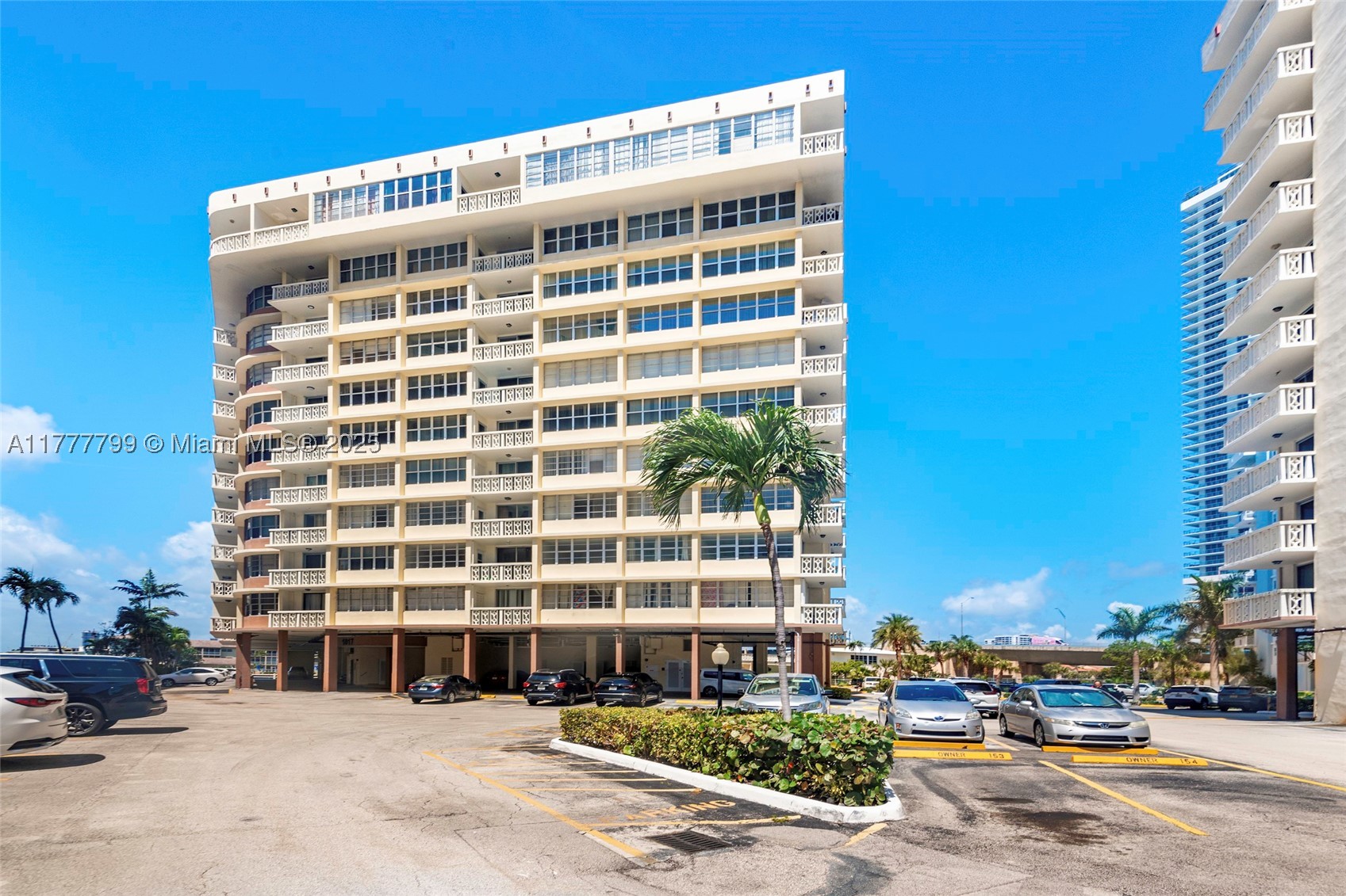 1817 S Ocean Dr 628 — photo