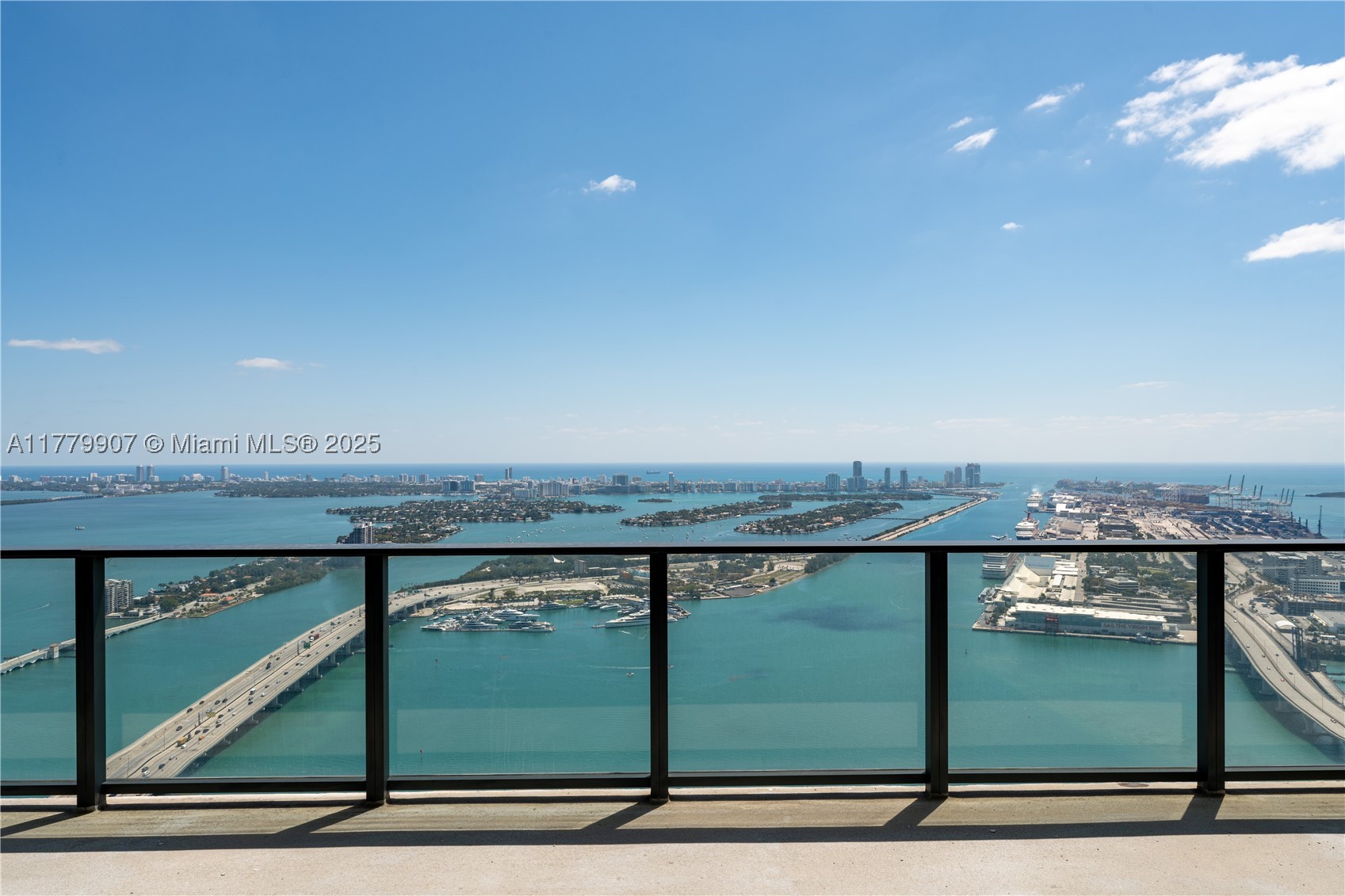 1000 Biscayne Blvd 5801 — photo