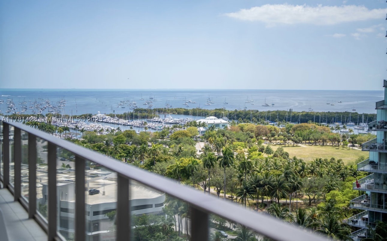 2655 S Bayshore Drive 1109 — photo
