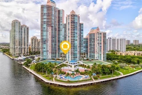 3370 Hidden Bay Dr 610 — photo