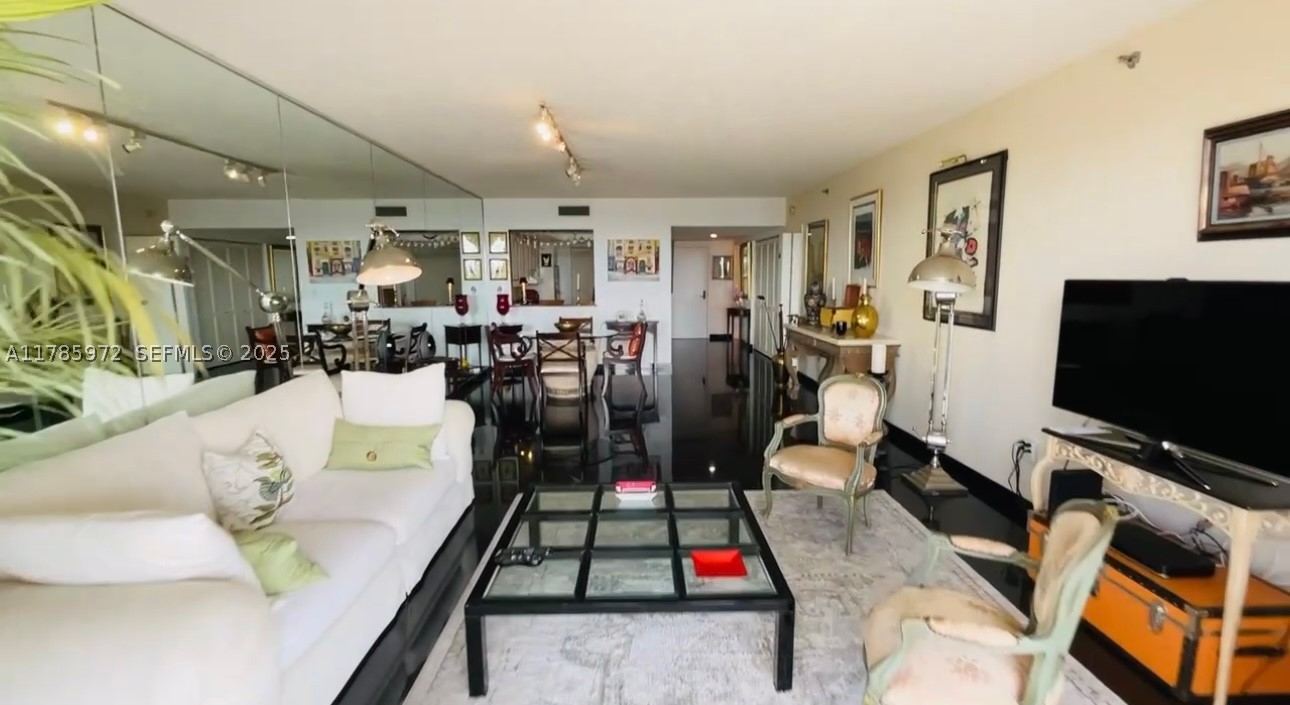 8855 Collins Ave 9E — photo