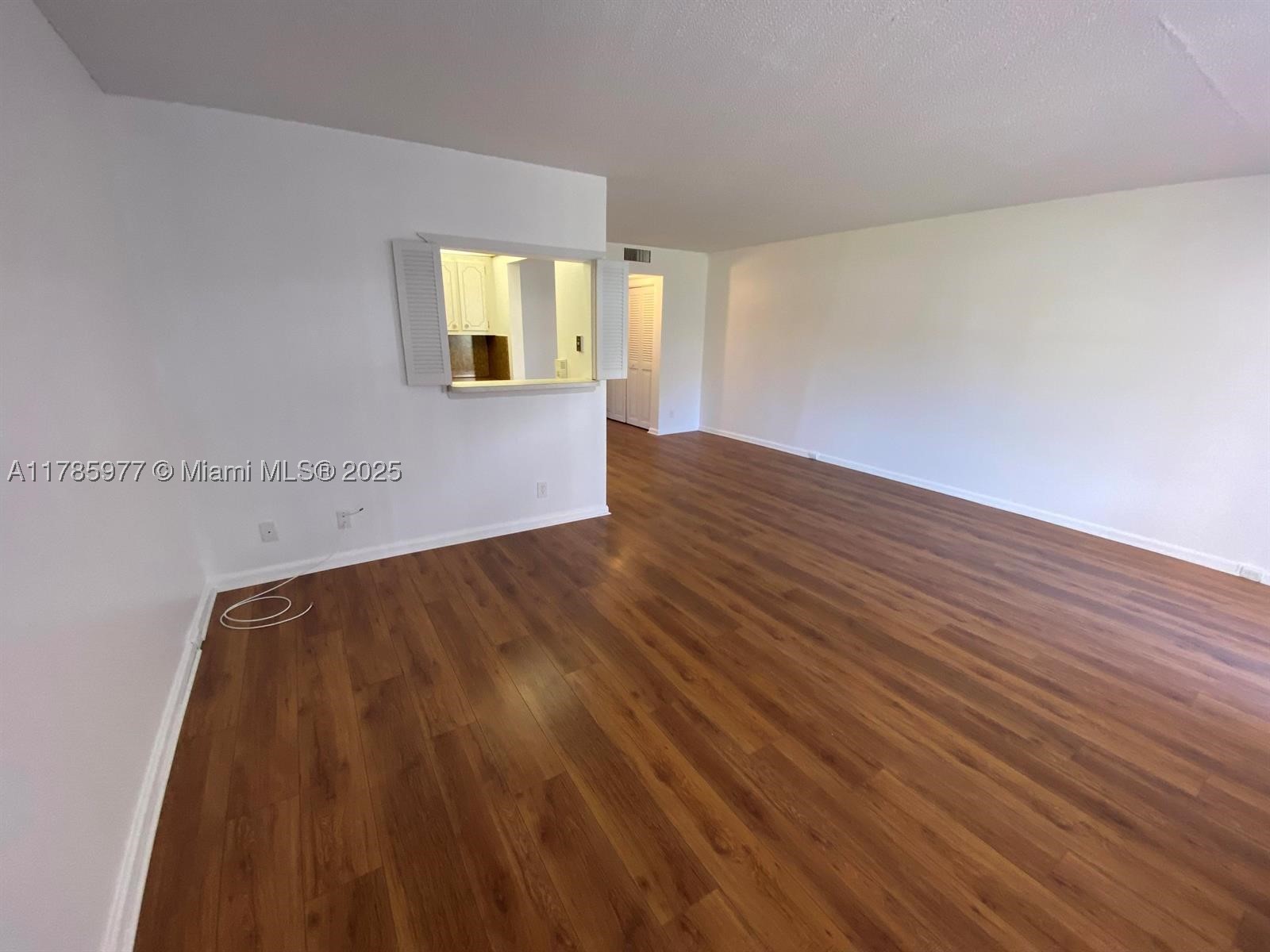 381 Fanshaw J 381 — photo