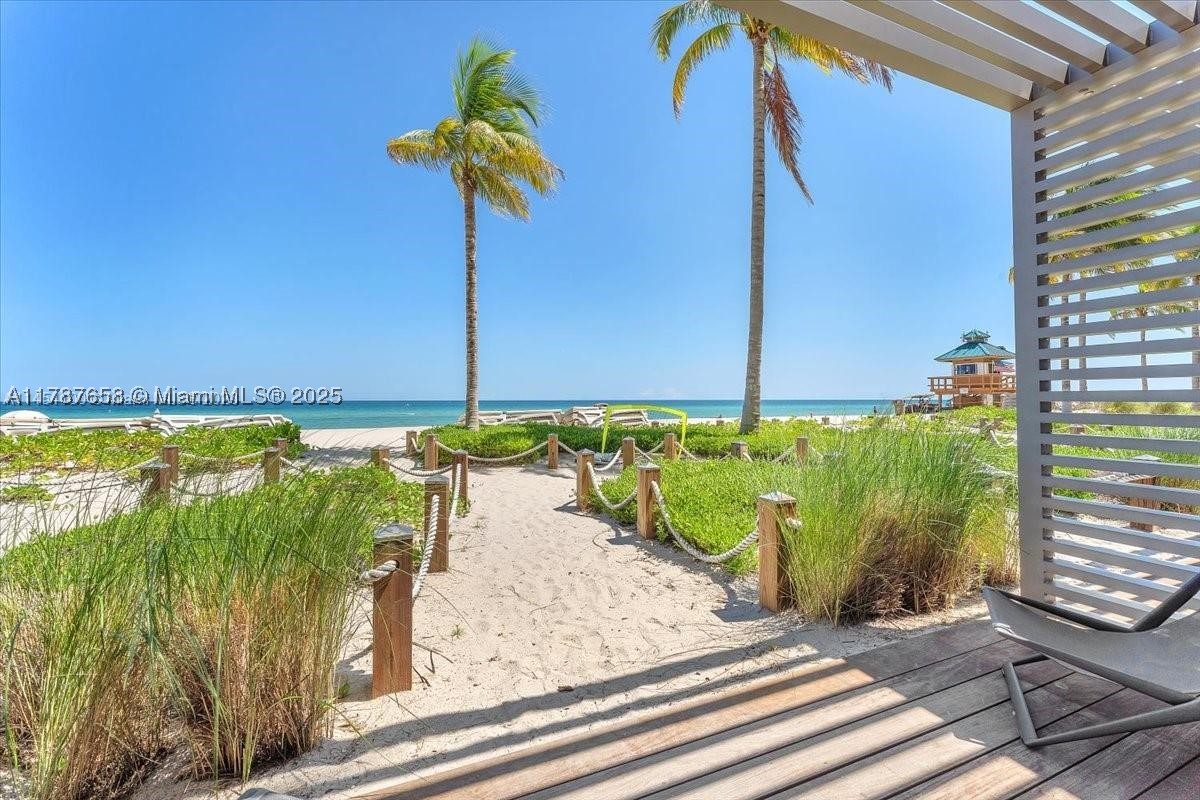 18975 Collins Ave Cabana # 8 — photo