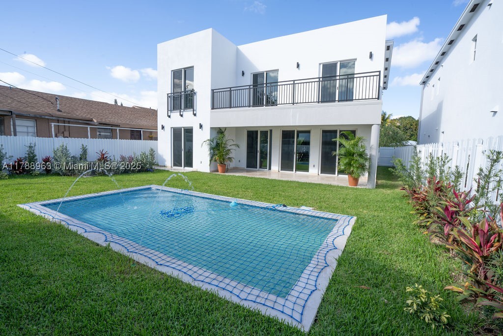 910 SW 24th Road, Miami, FL 33129 — photo 2