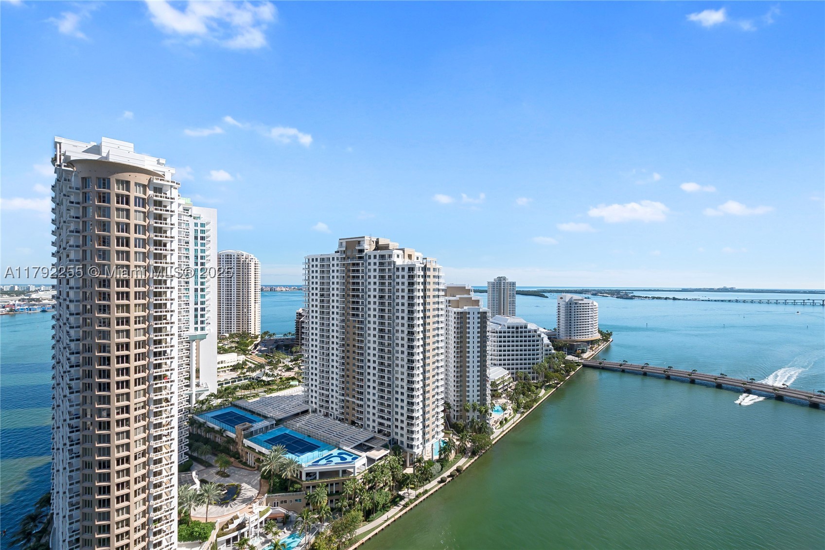 495 Brickell Ave 2801 — photo