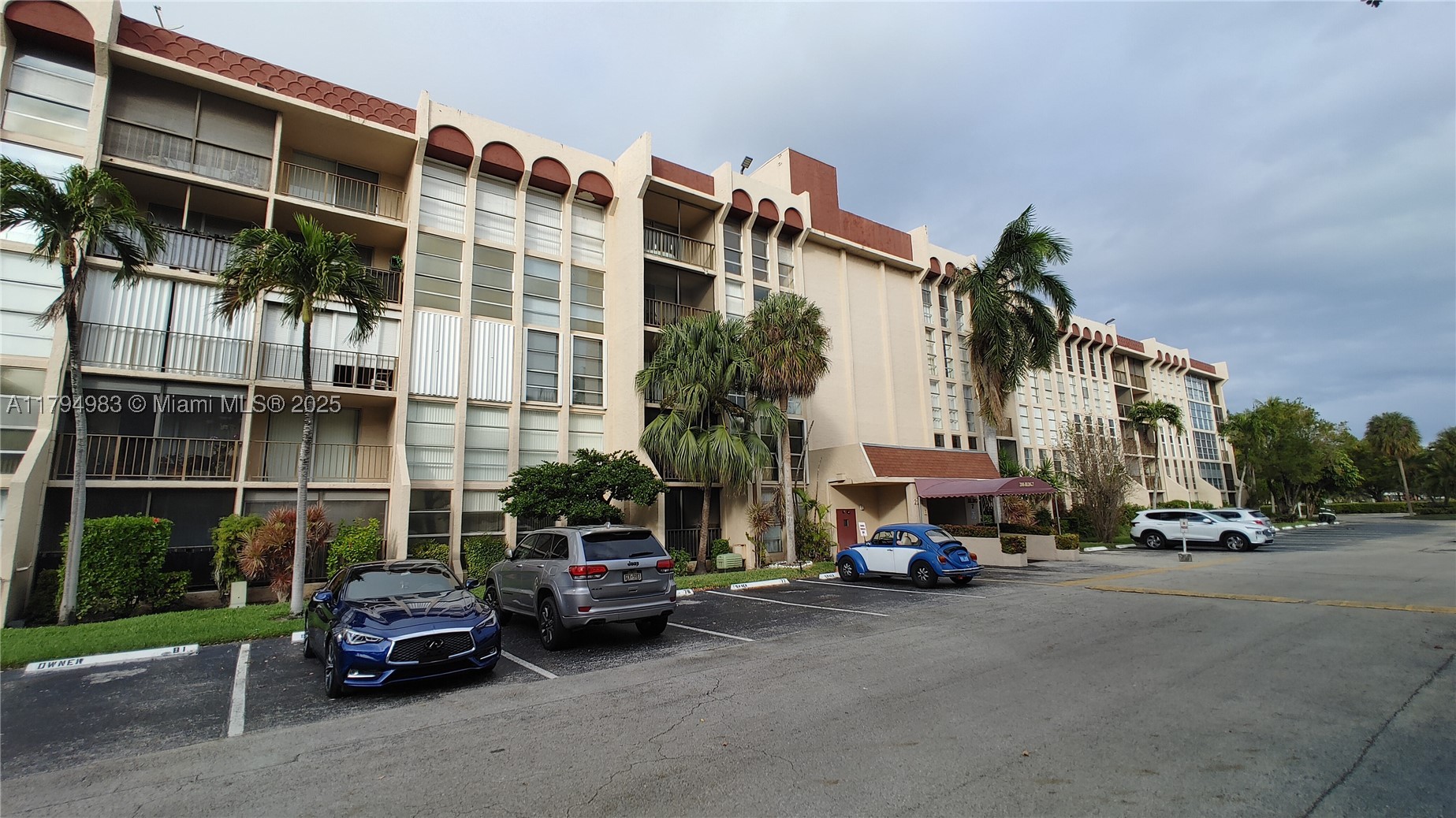 2101 Atlantic Shores Blvd 415 — photo