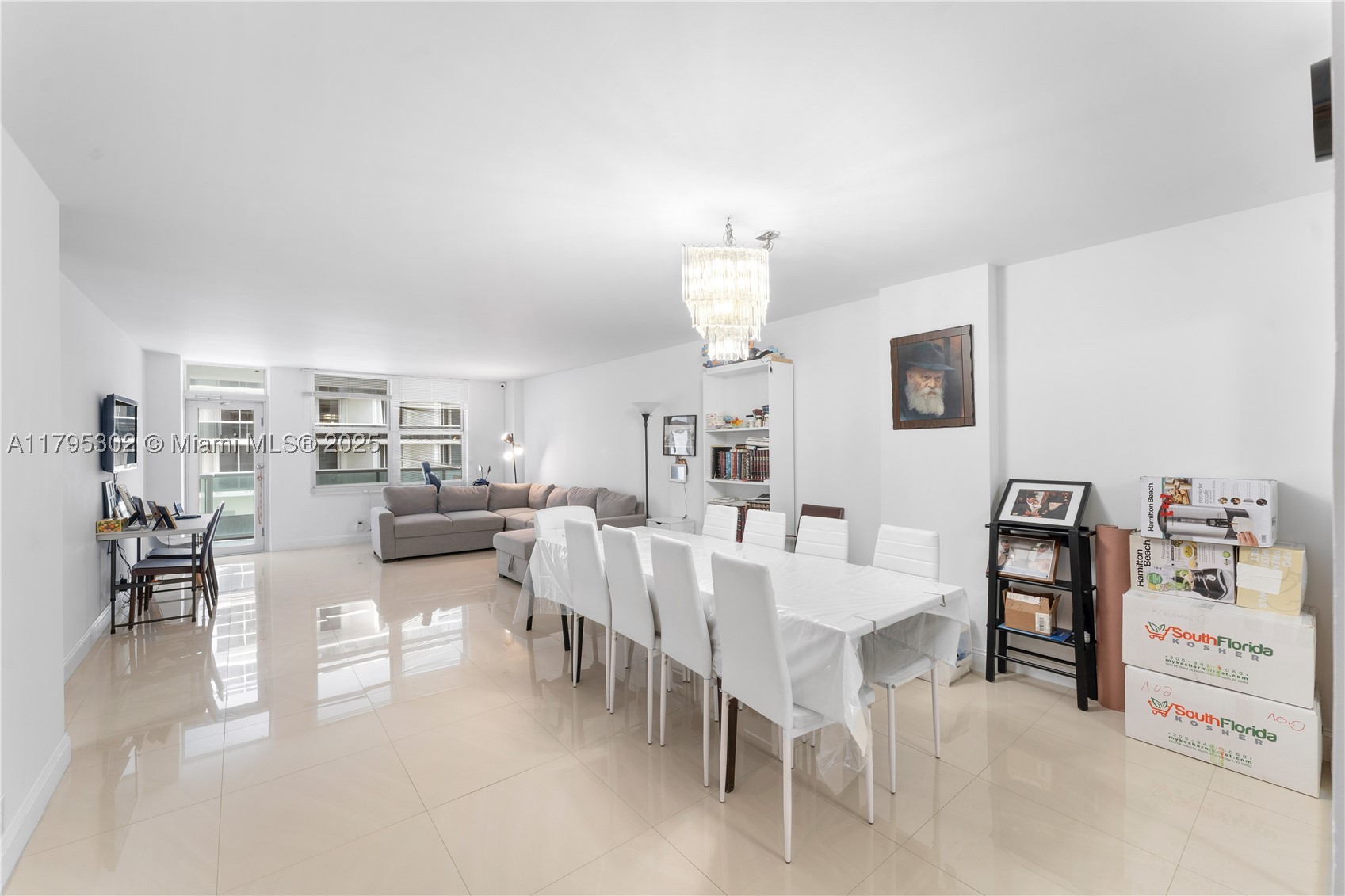 9511 Collins Ave 301 — photo