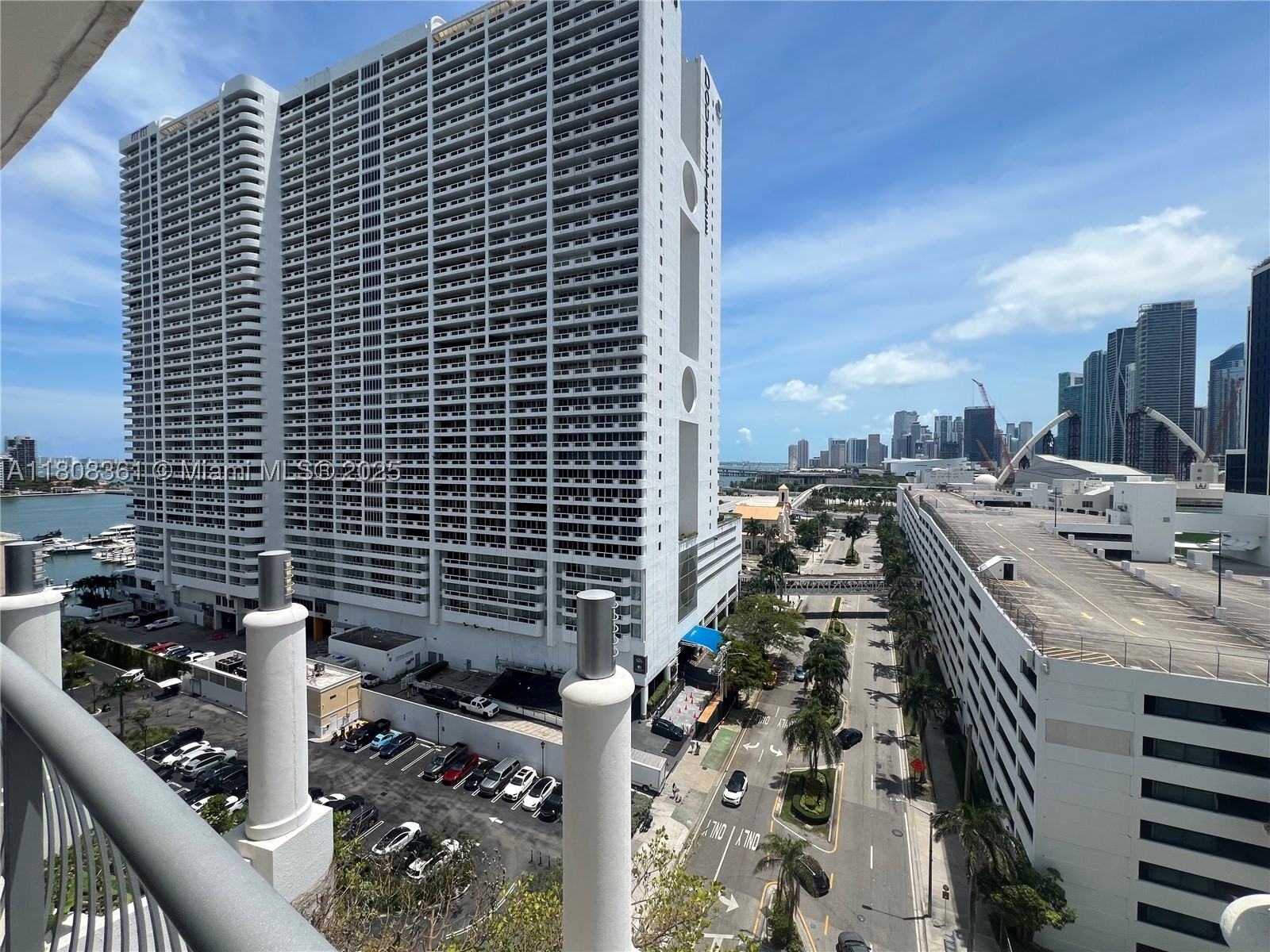 1750 N Bayshore Dr 1410 — photo