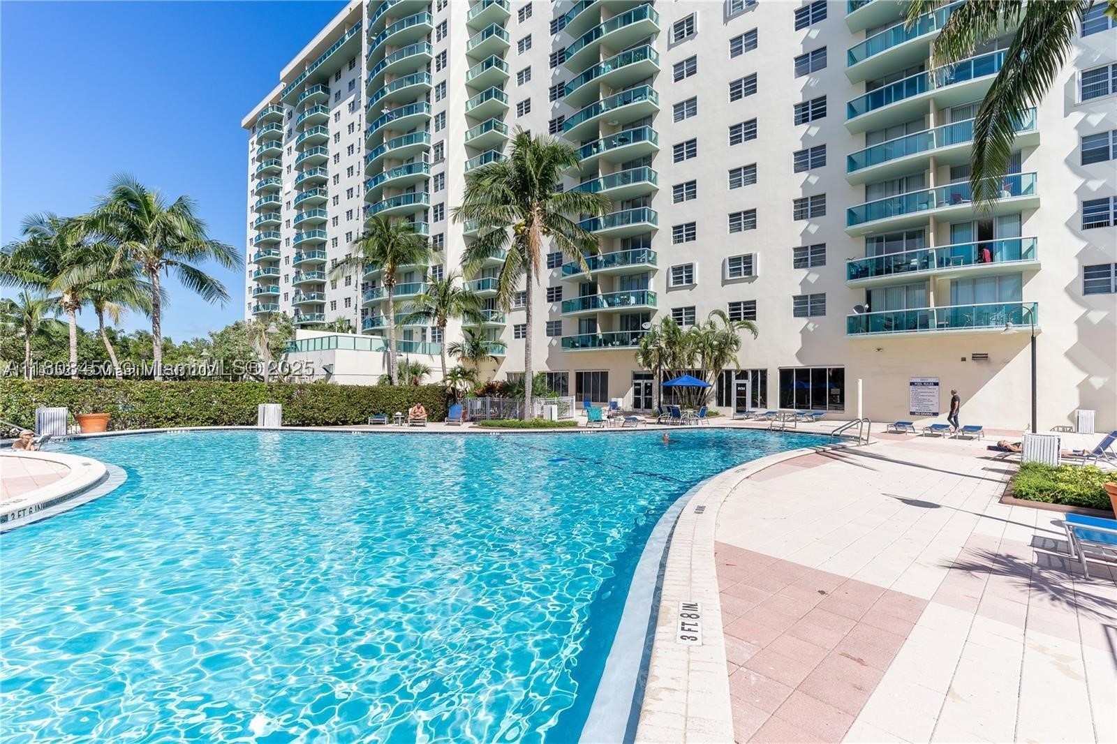19390 Collins Ave 217 — photo
