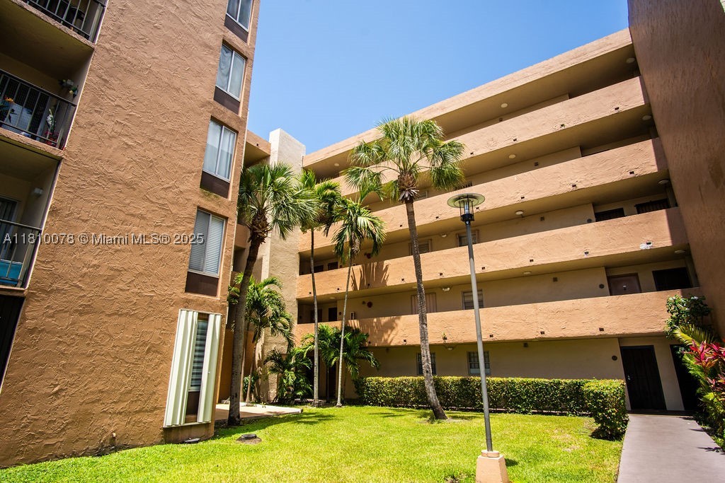 9110 Fontainebleau Blvd 502 — photo