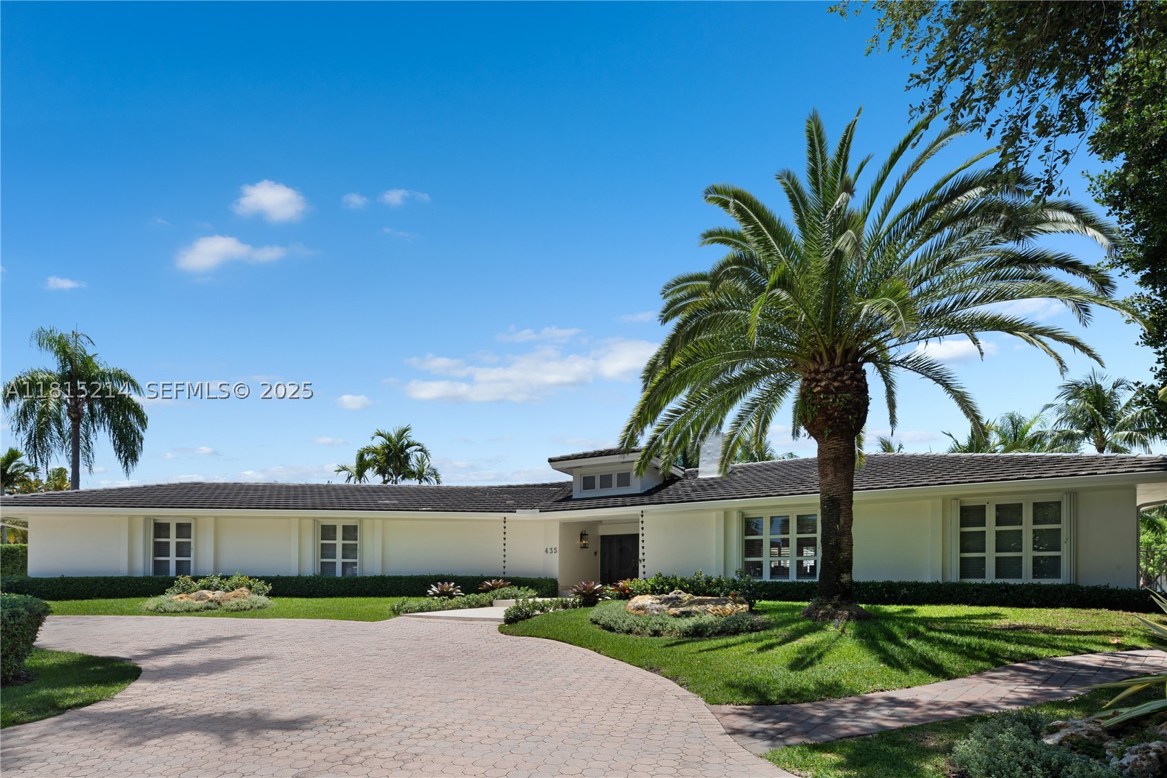 435 Marquesa Dr — photo