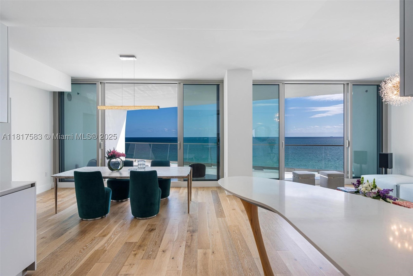 16901 Collins Ave 902 — photo