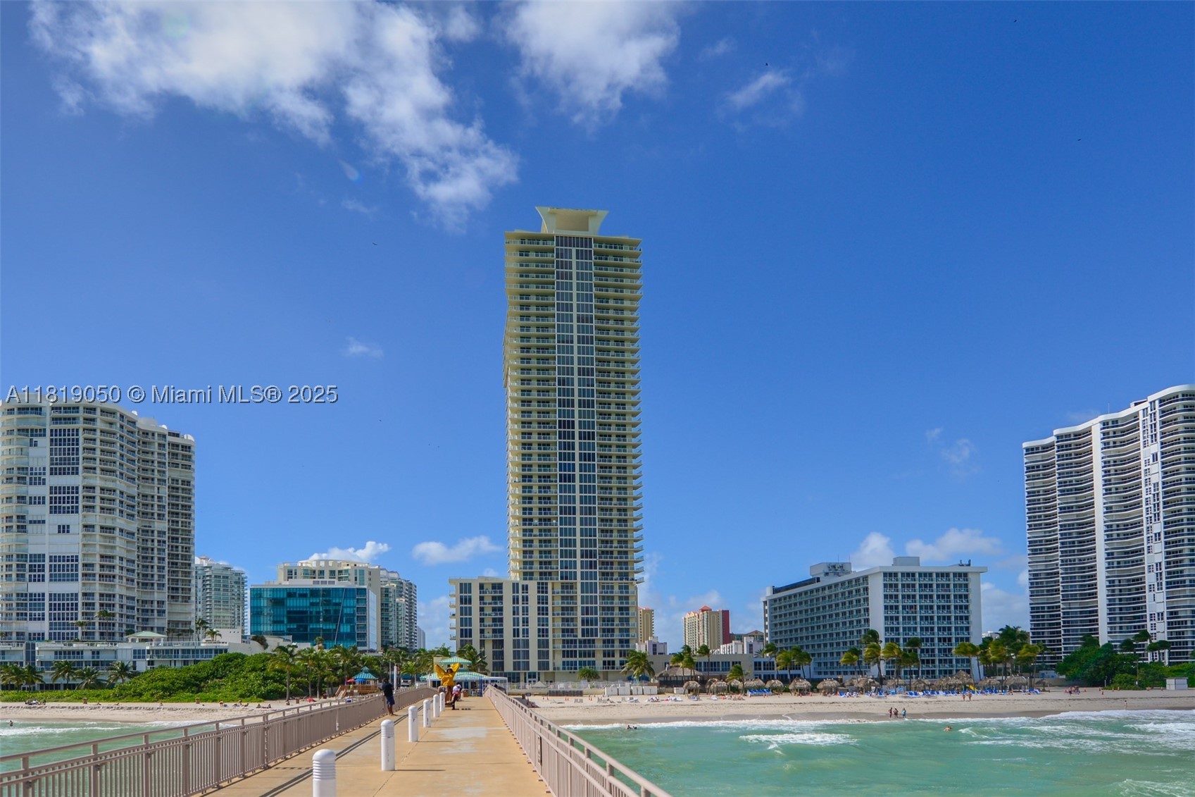 16699 Collins Ave 2107 — photo