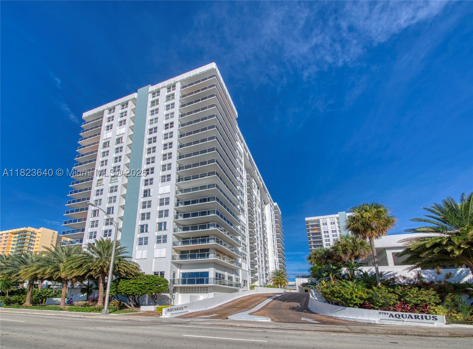 2751 S Ocean Dr 505N — photo