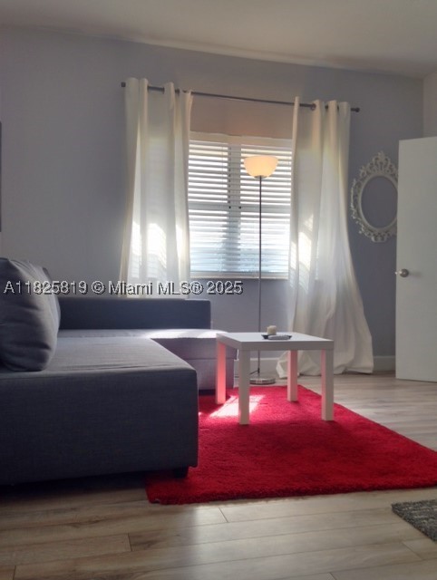 1325 Meridian Ave Unit 6 — photo