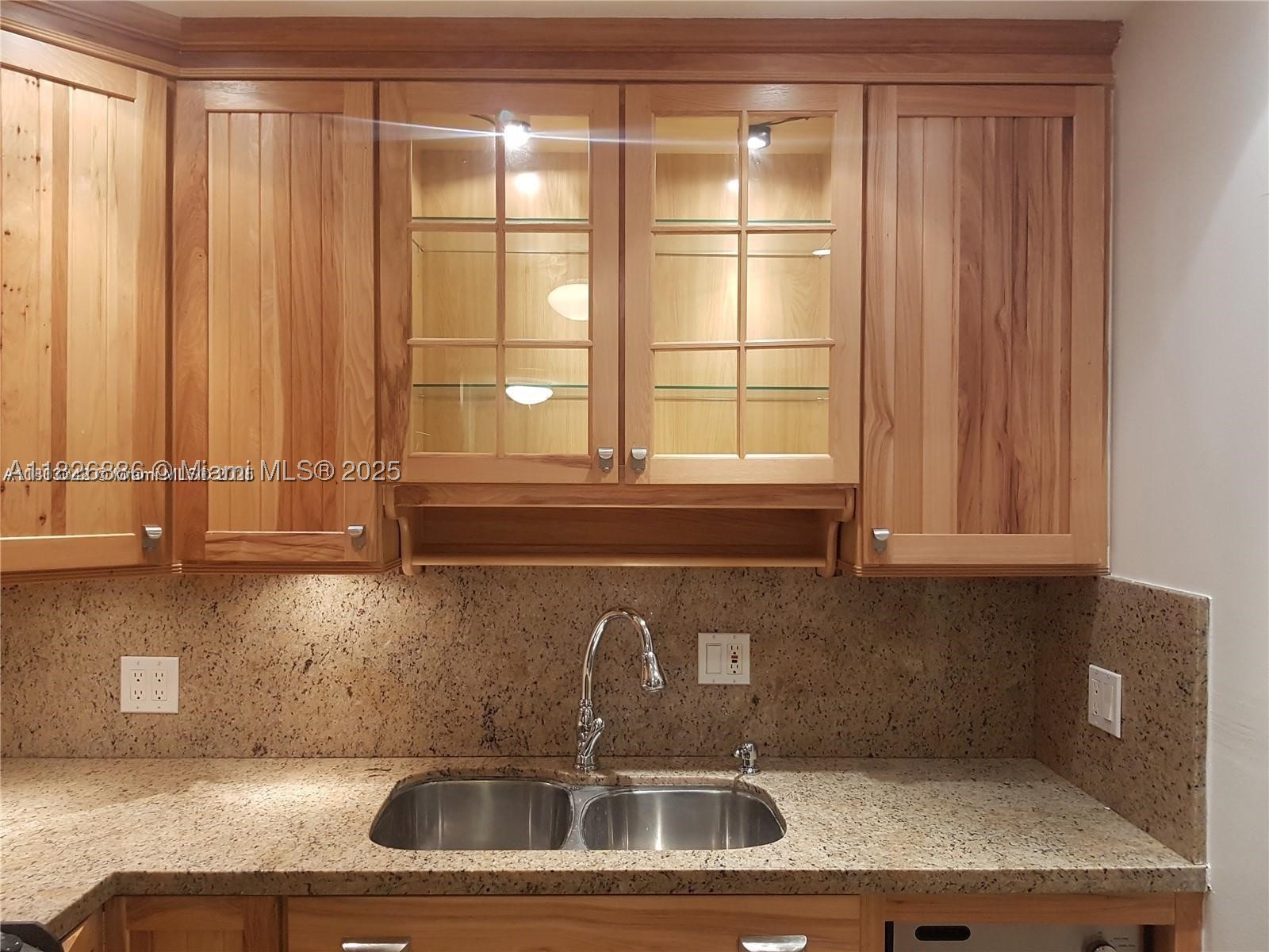 253 S Cypress Rd 237 — photo