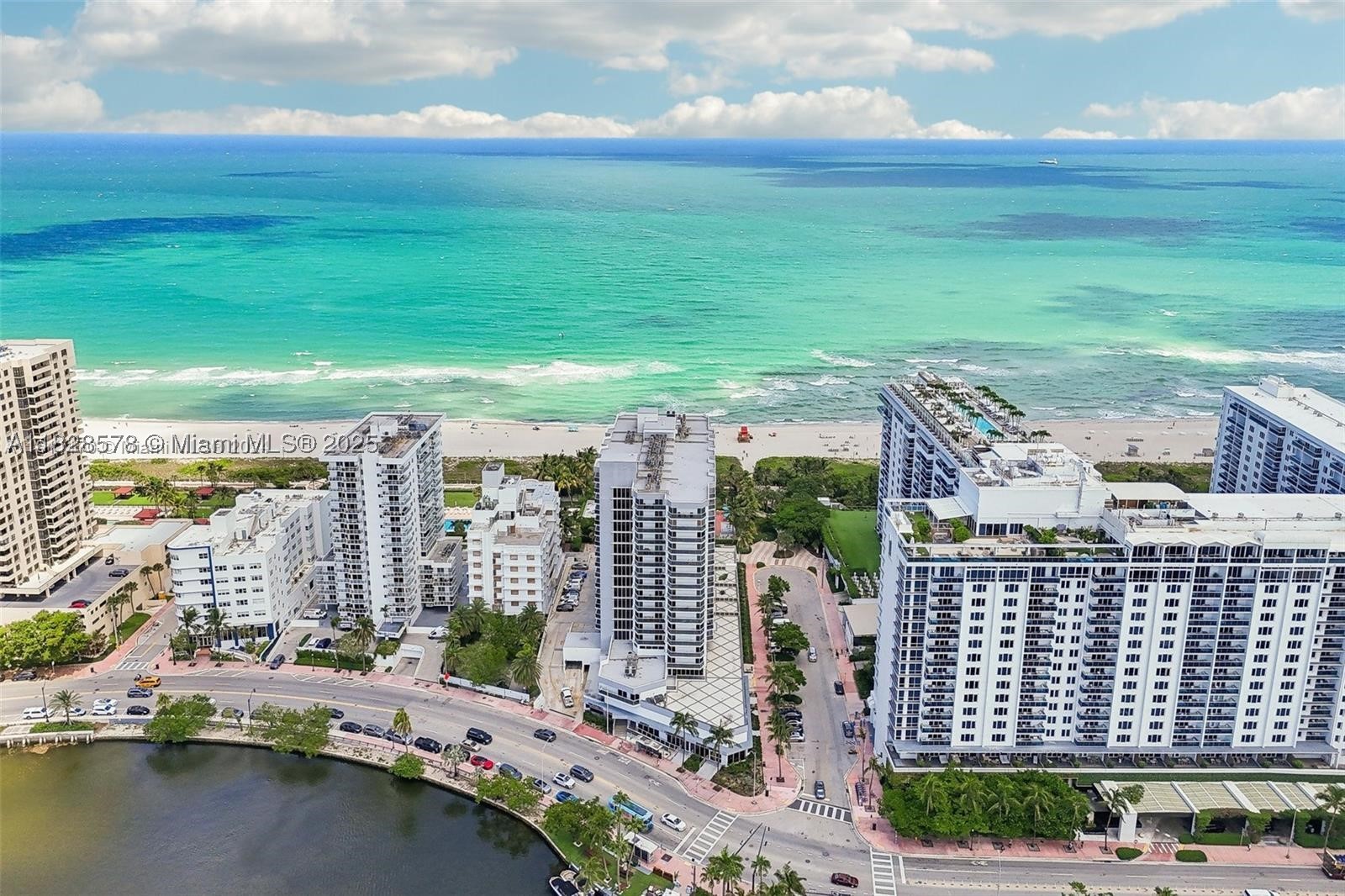 2401 Collins Ave 1011 — photo