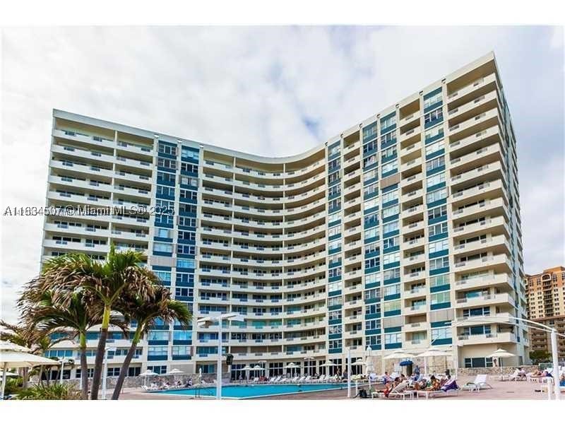 3180 S Ocean Dr 1602 — photo