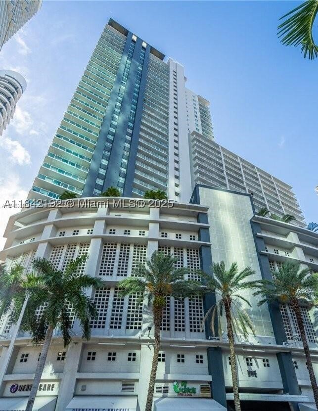 1250 S Miami Ave 2006 — photo