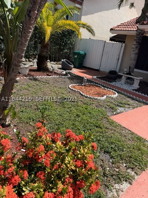 8453 NW 189 Street Rd — photo