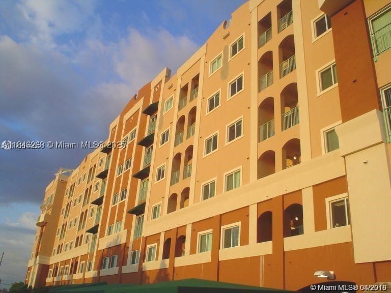 2280 SW 32nd Ave 611 — photo