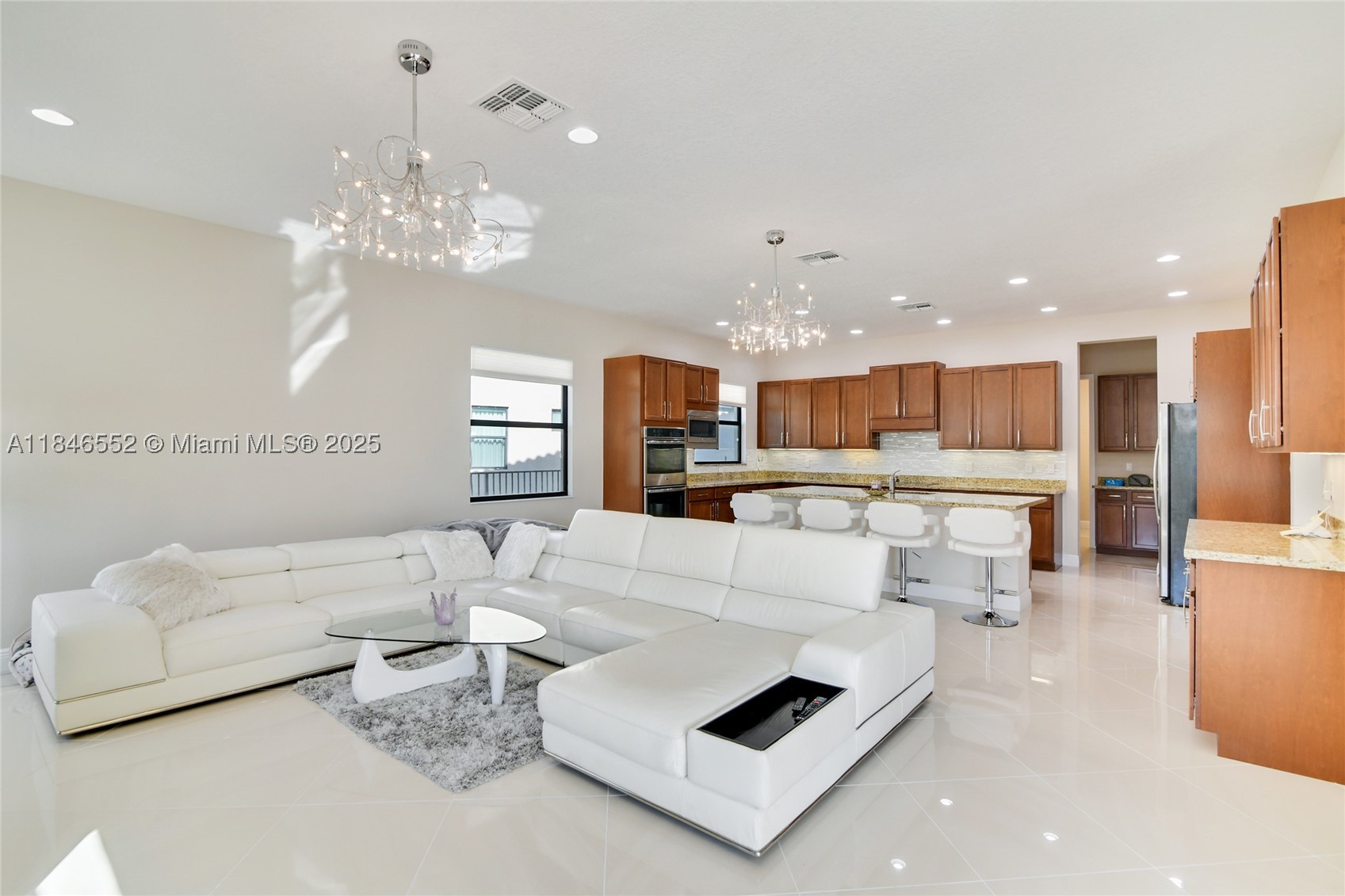 12137 Boca Reserve Ln — photo