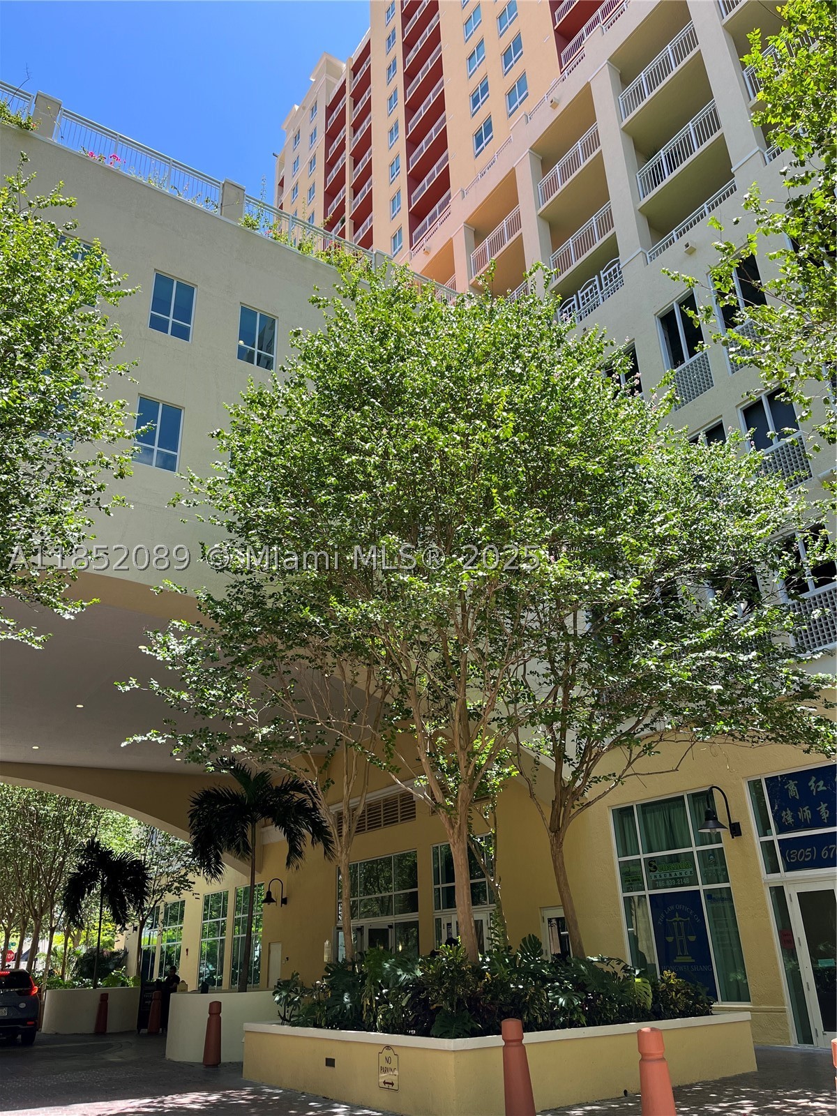 7350 SW 89th Street Suite 100 — photo