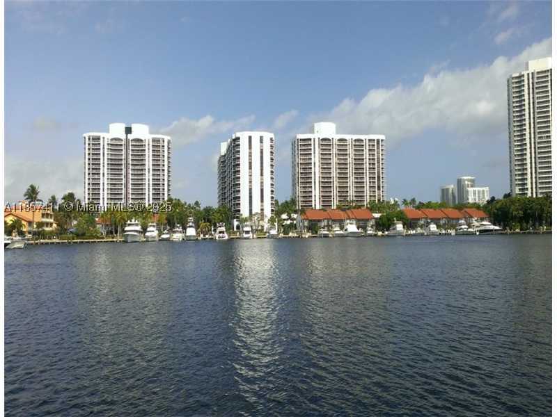 3600 Yacht Club Dr 1503 — photo