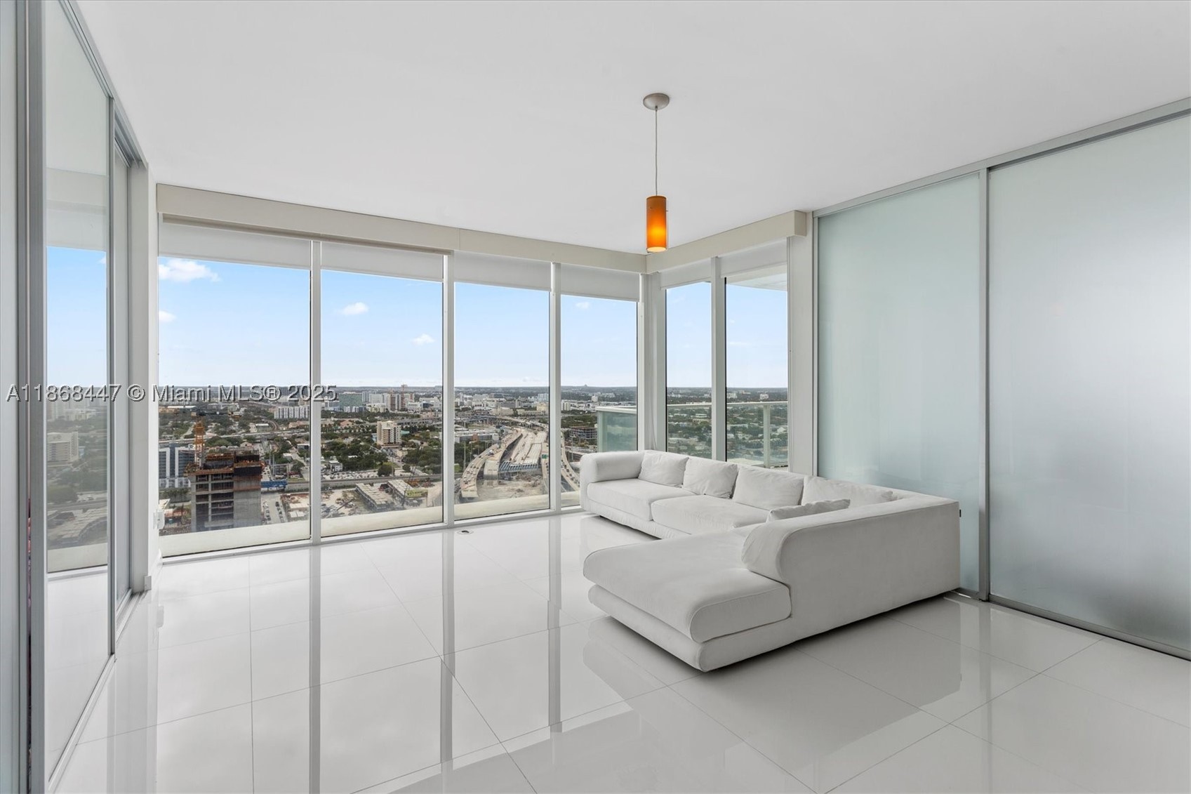 1040 Biscayne Blvd 3106 — photo