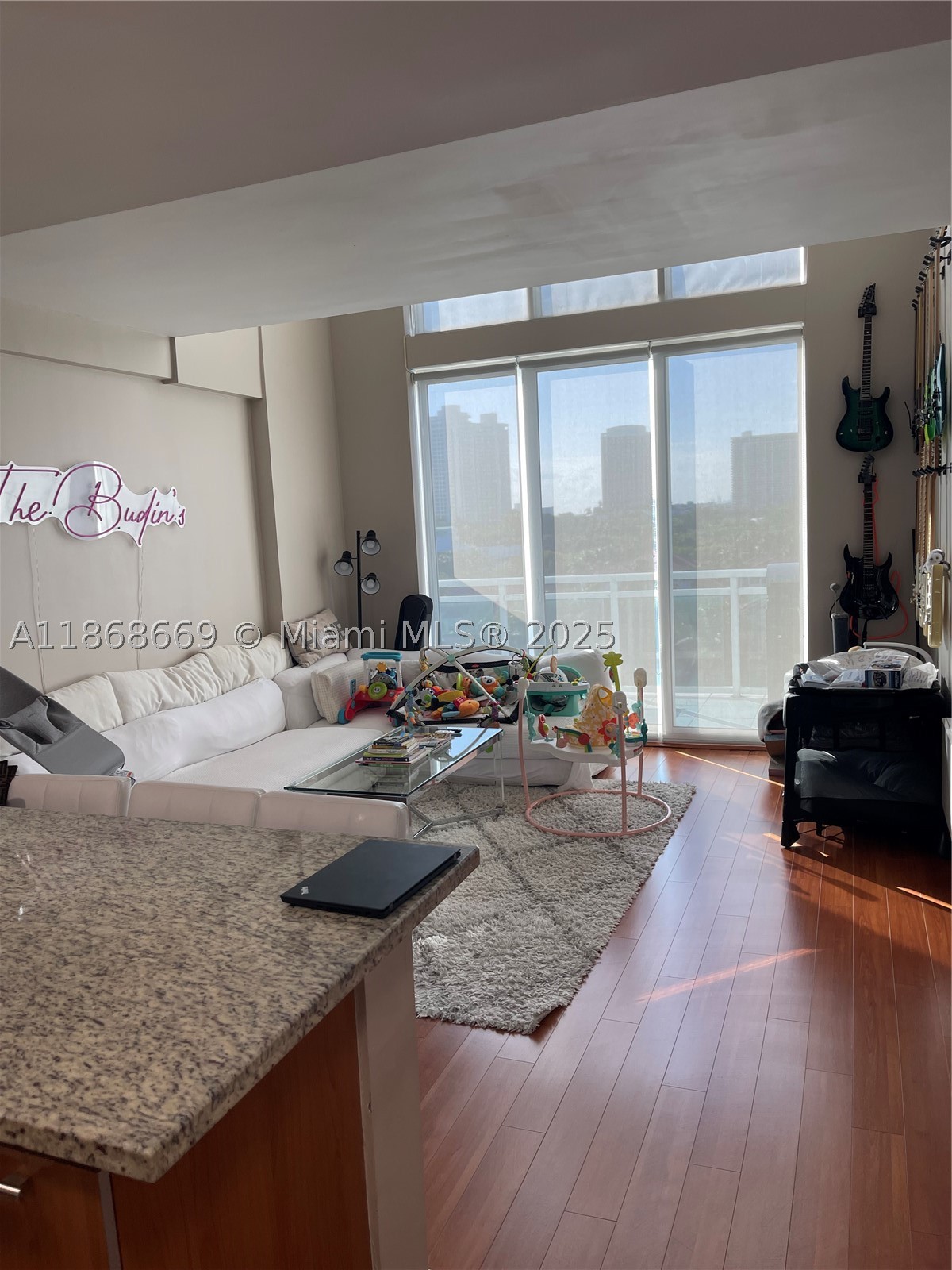3000 NE 188th St 706 — photo