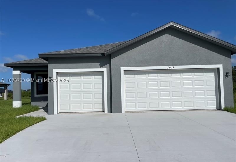 3034 E Briarwood Cir — photo
