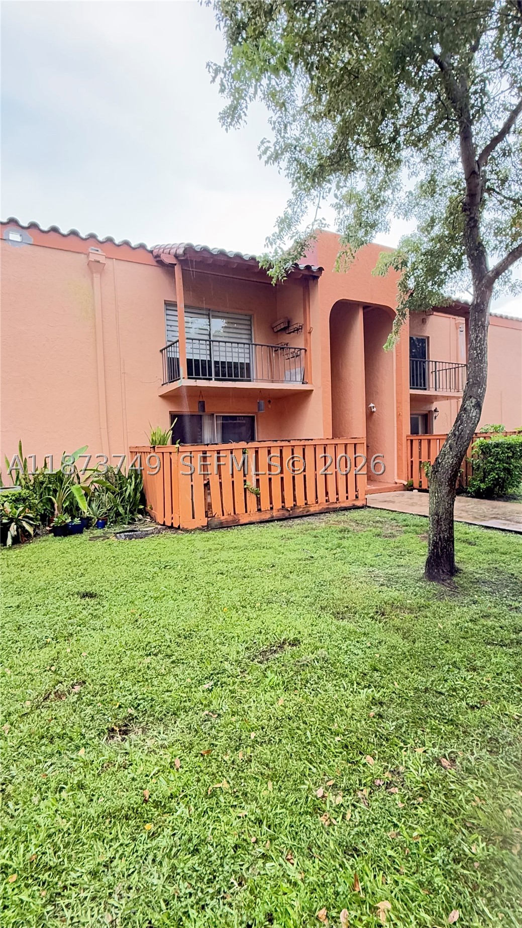 7121 Miami Lakes Dr Q8 — photo