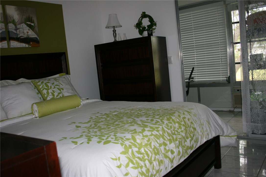 8317 Bermuda Sound Way — photo