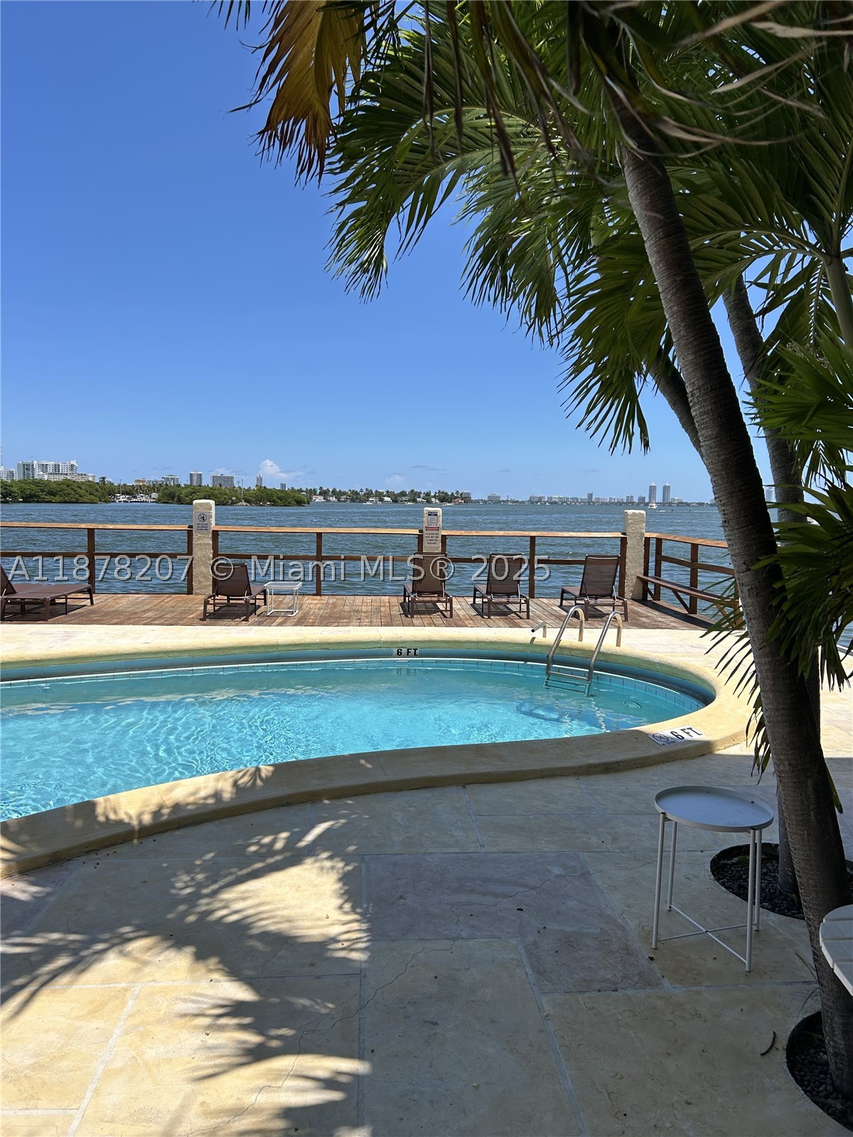 7845 NE Bayshore Ct 20 — photo