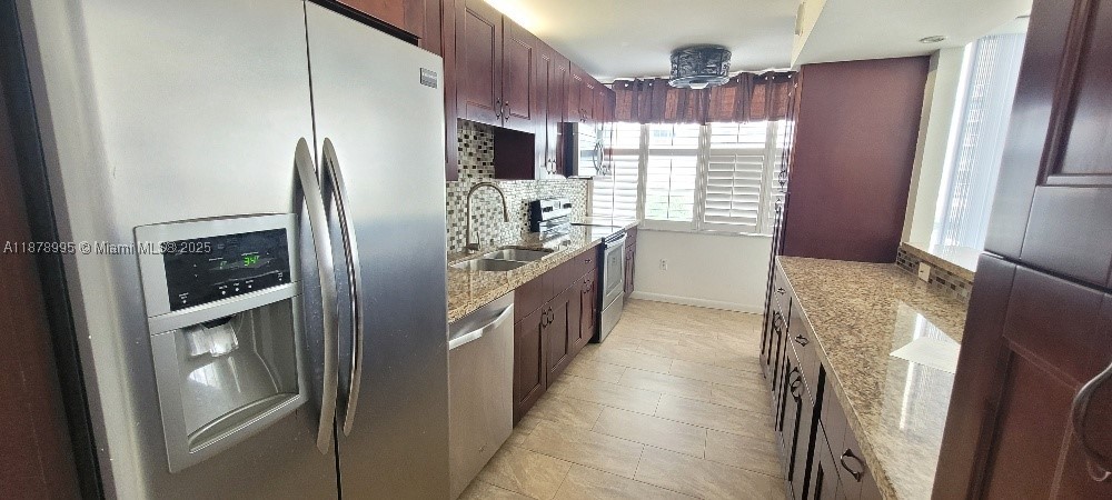 18061 Biscayne Blvd 301 — photo