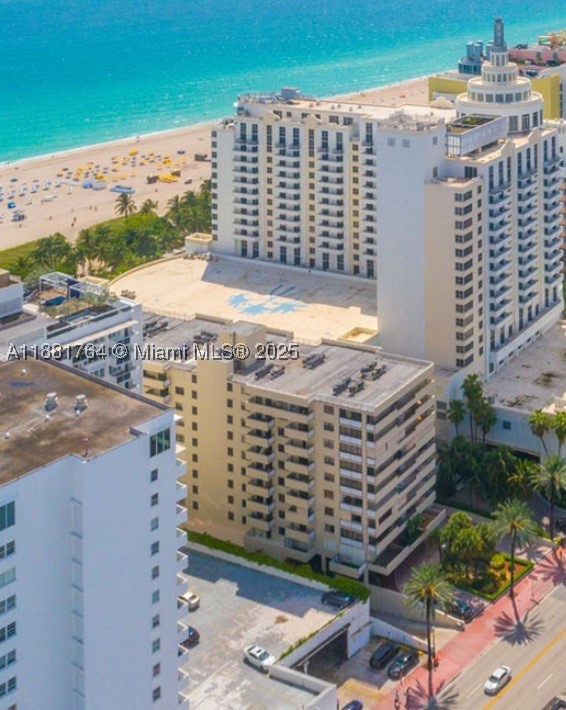 1621 Collins Ave 701 — photo