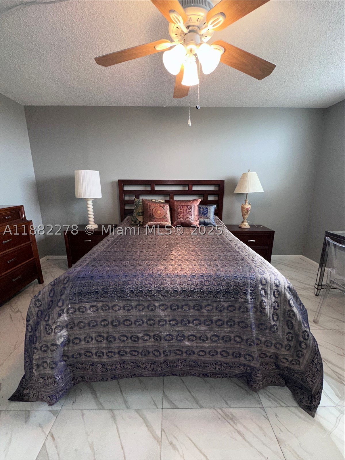 2800 Somerset Dr 403J — photo