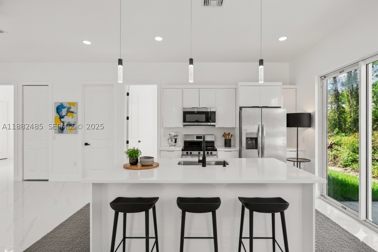 936 Anthony E — photo