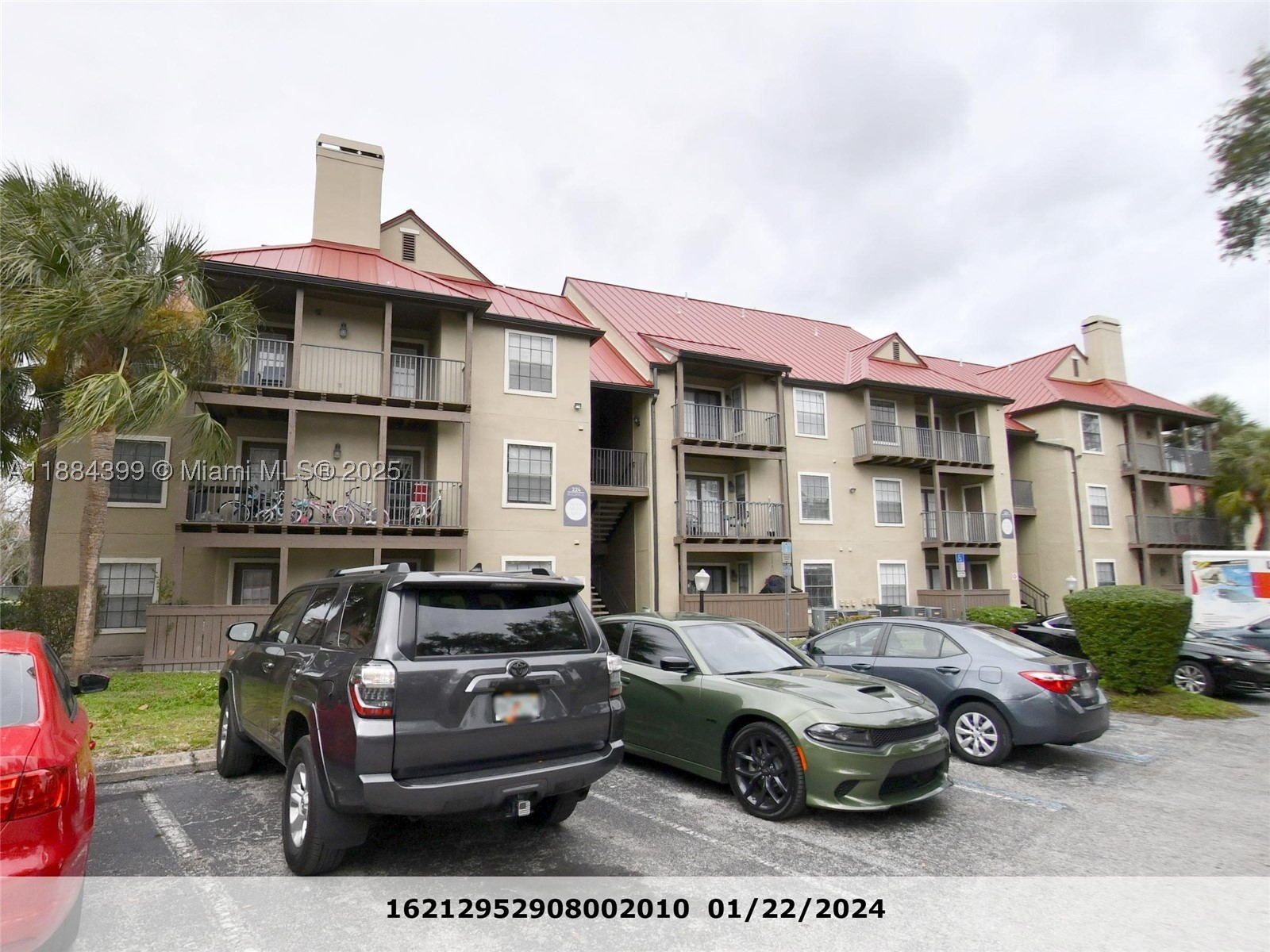 224 Afton Sq 224 — photo